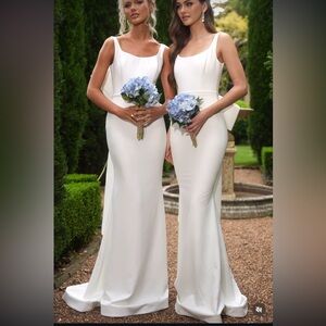 Size 8 Elegant Bow Bridesmaids Dress